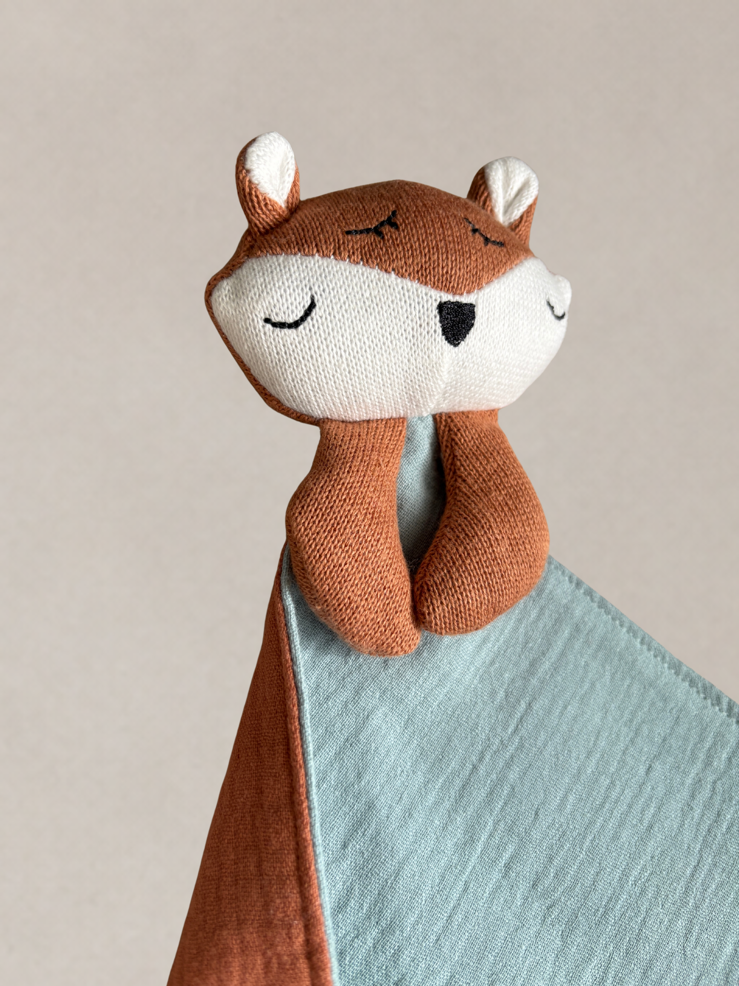 Gepersonaliseerd Knuffeldoekje met Naam ‘Foxy Blue’